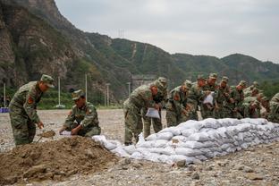 队记：卡鲁索交易公牛要价库明加遭拒 不想要穆迪这样的年轻人